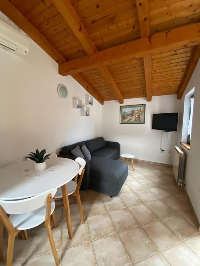 Apartman I&I Peroj Ngoại thất bức ảnh